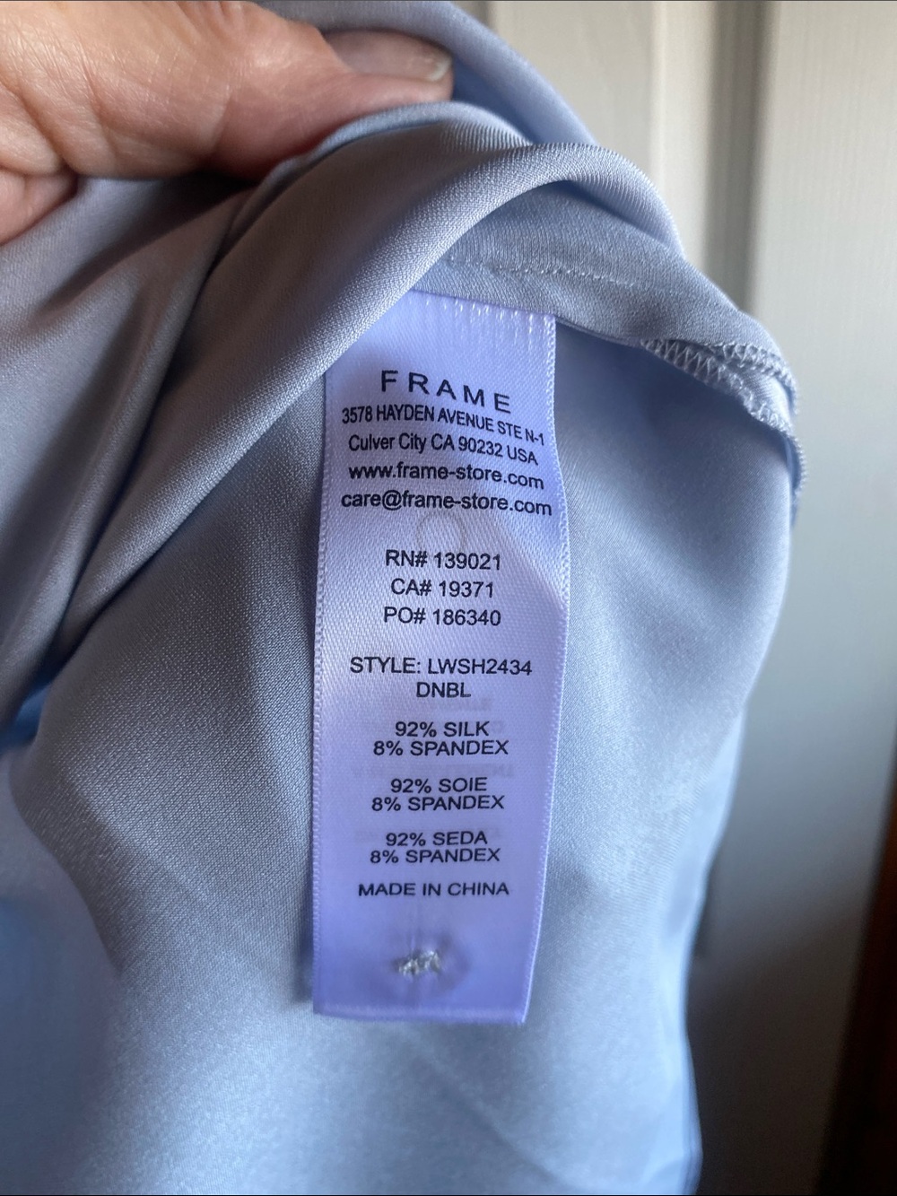 Frame The Standard Women's Stretch Silk French Cuff Button-Up Blue Blouse NWT - Picture 12 of 14